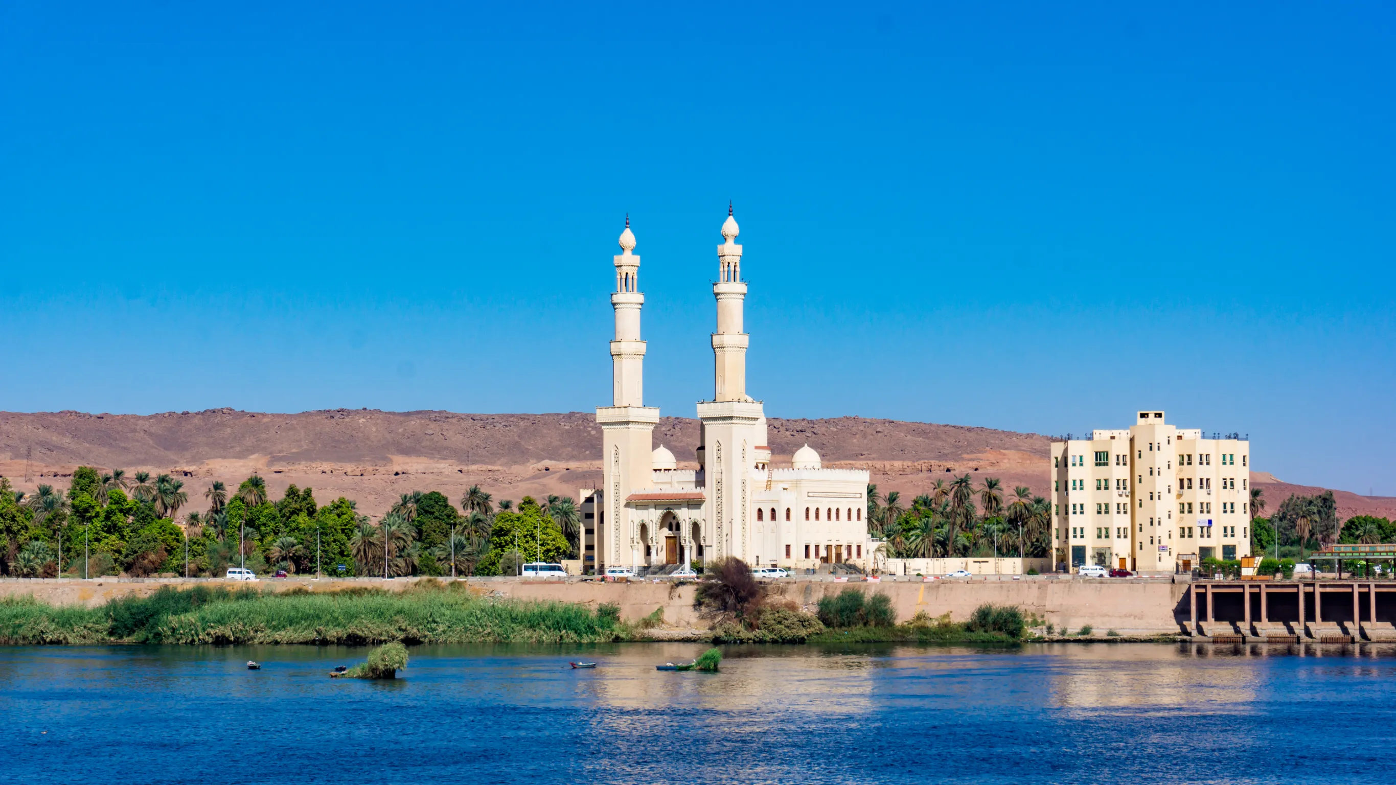 el tabia mosque in aswan egypt egyptian mosque minarets aswan