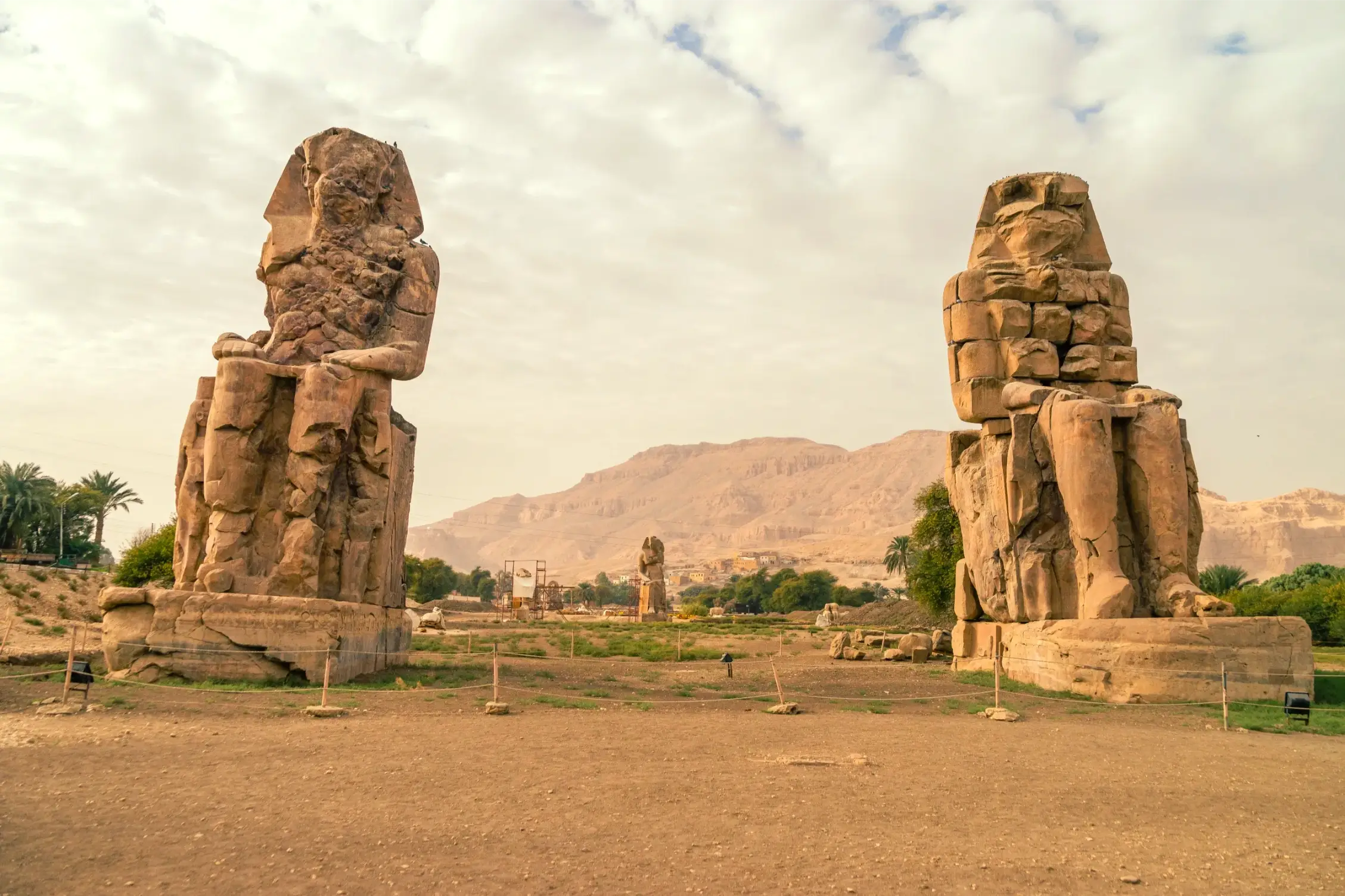 luxor egypt ancient colossi of memnon in egypt