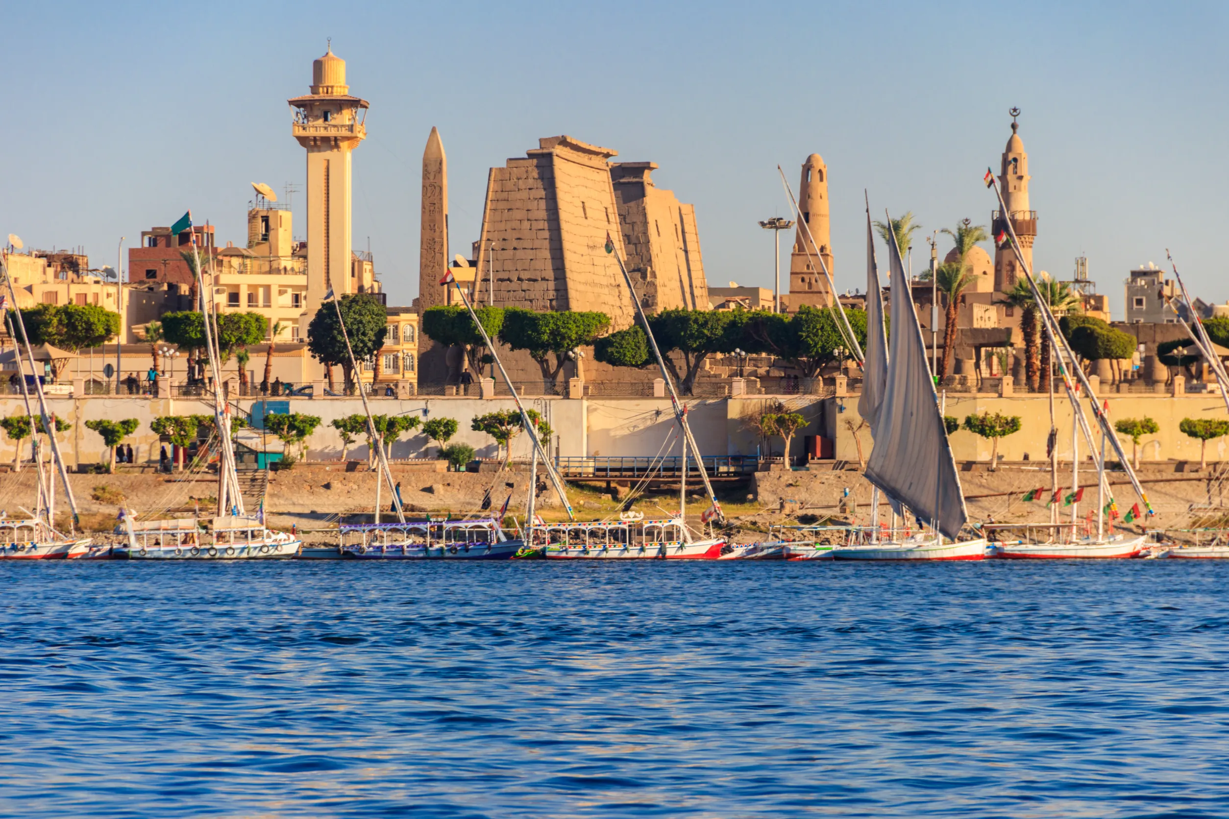 luxor temple is a large ancient egyptian temple