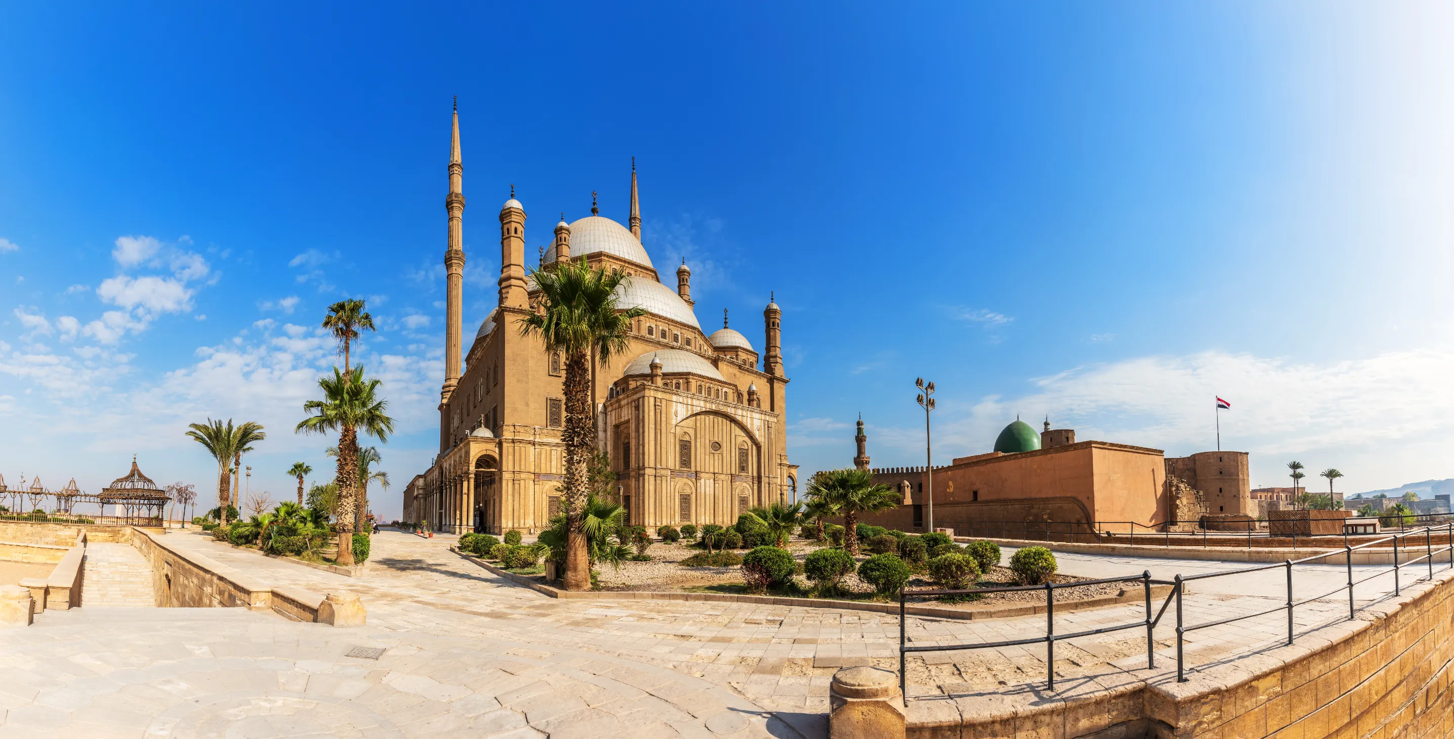 panorama of the great mosque in the cairo