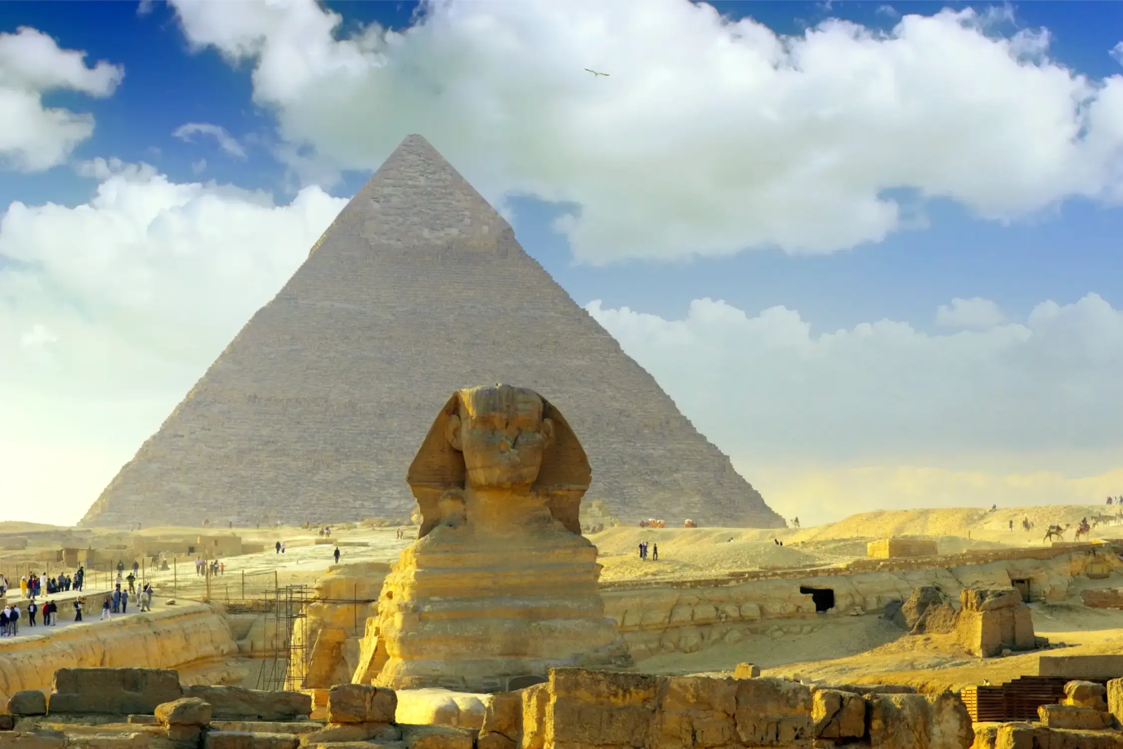 the great pyramid of pharaoh khufu in giza egypt