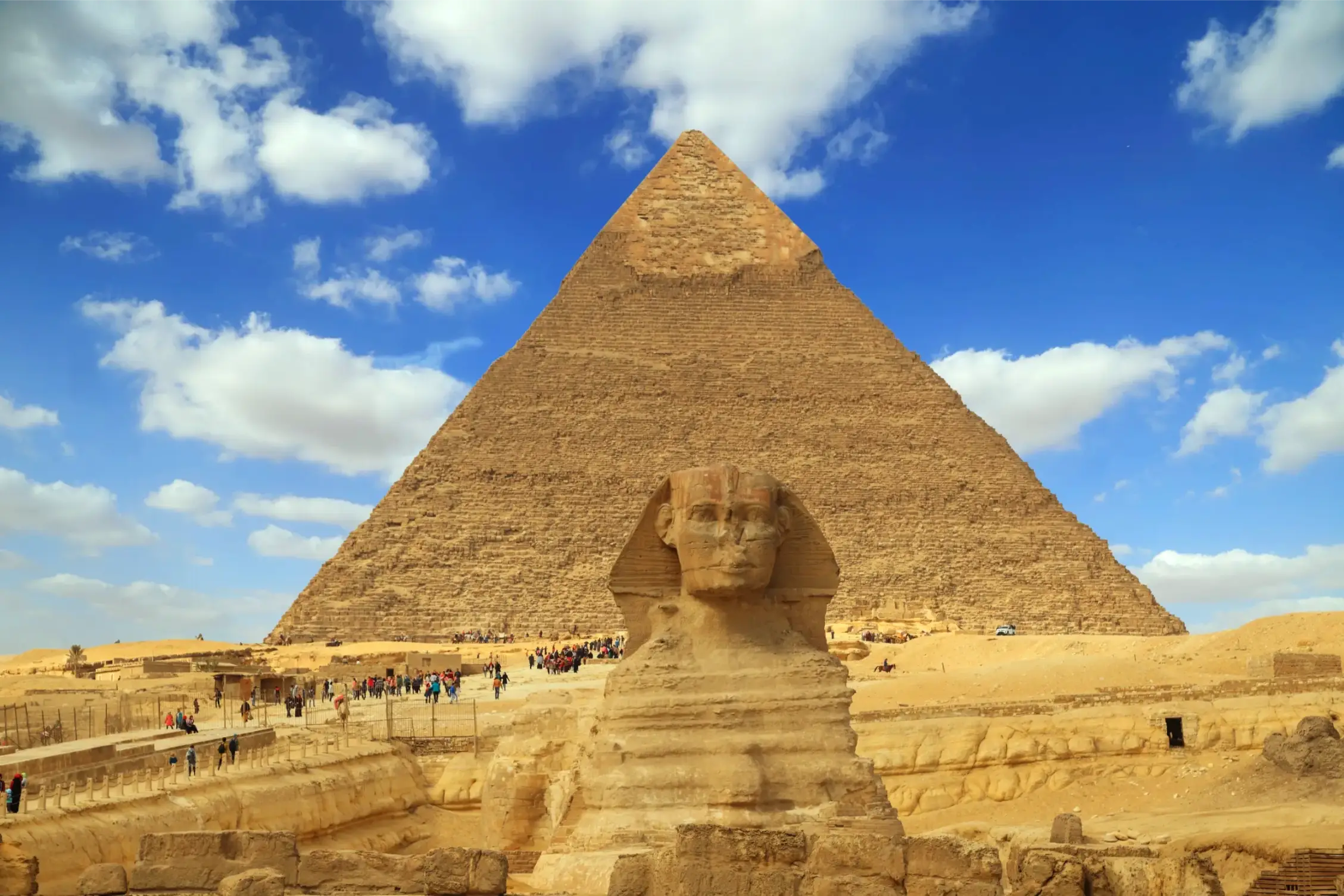 the great sphinx monument in giza cairo egypt