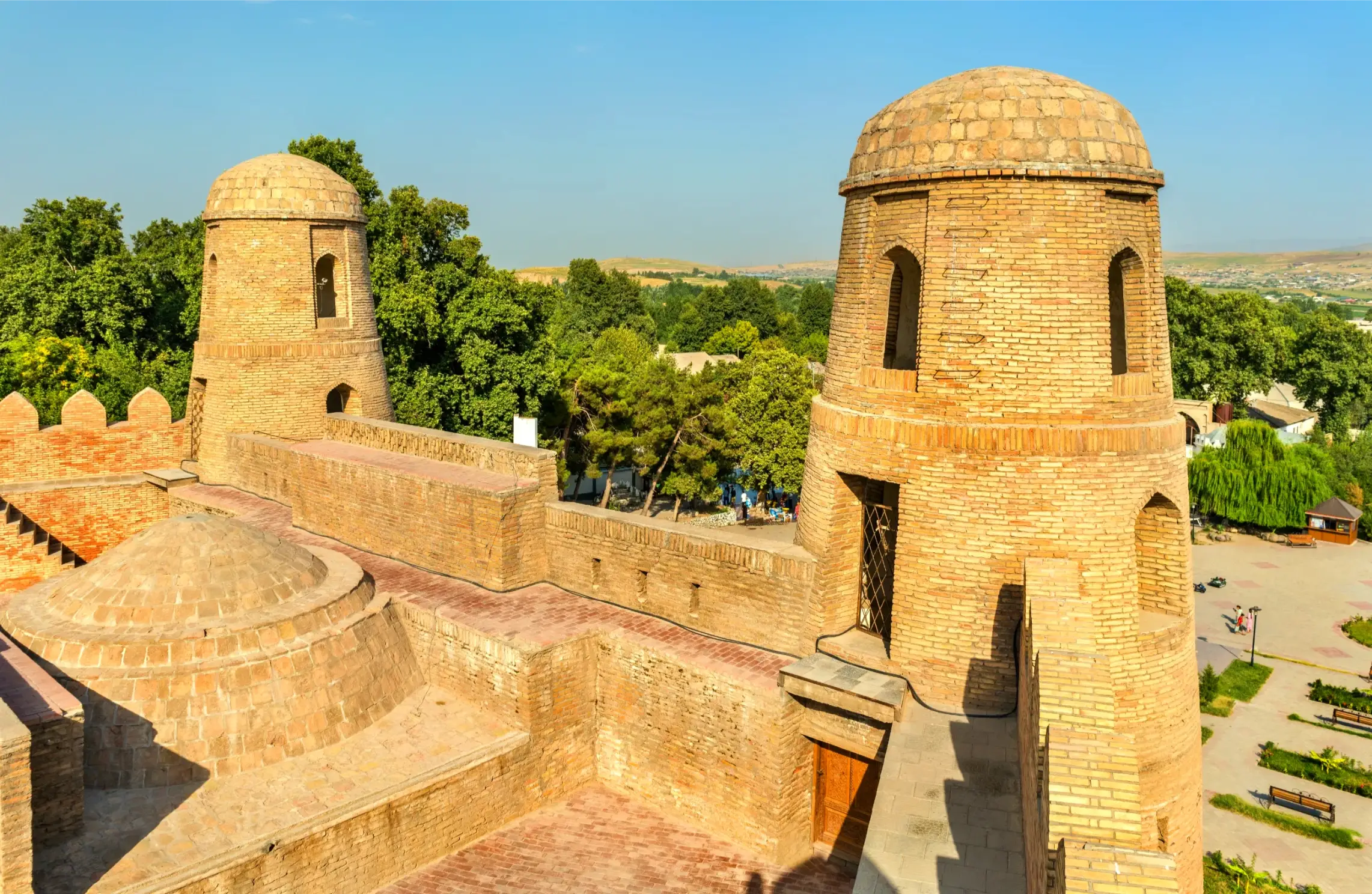 the hisor fortress in tajikistan