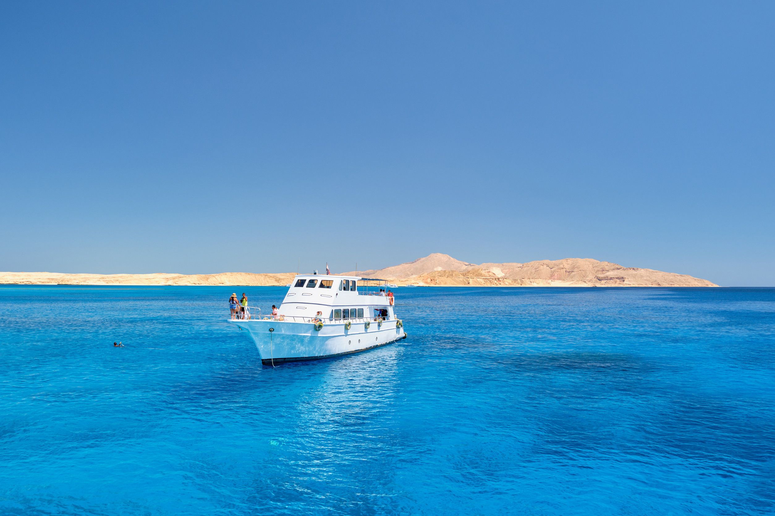 Segeln mit einer Yacht im Roten Meer